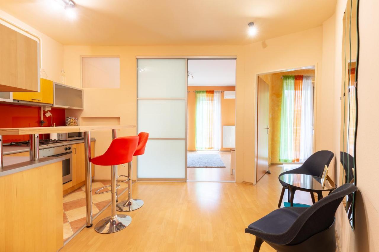 M36 Mester Apartment Будапеща Екстериор снимка